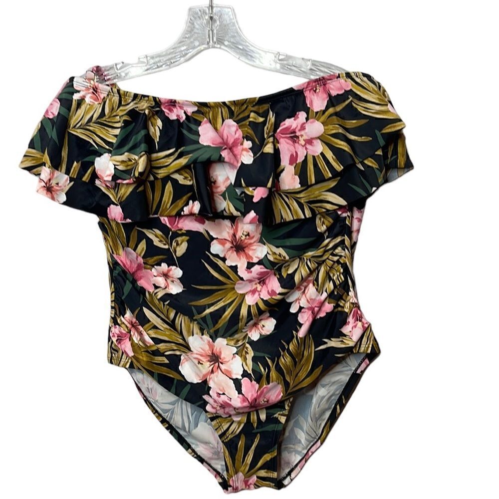 Kona Sol One Piece Plus Size Floral Bathing Suit. Size XL.